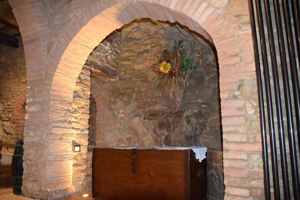 Apartment Casa Antica Кьянни Экстерьер фото