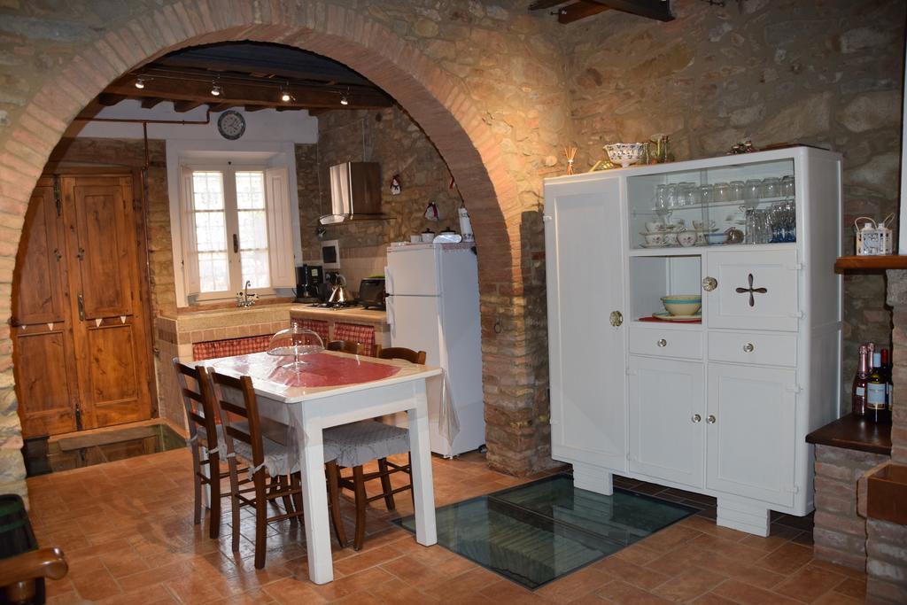 Apartment Casa Antica Кьянни Экстерьер фото